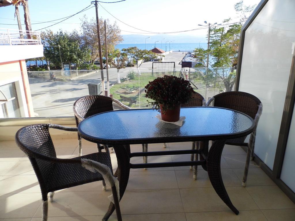 Filippos Apartments Amarynthos Zewnętrze zdjęcie